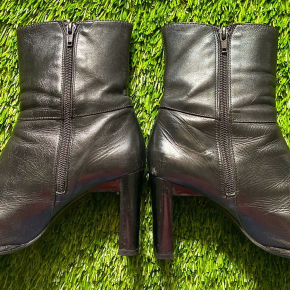 Zara black leather. Squared toed. Bought them in Spain.  39 but are 38.5 US. - Picture 6 of 7